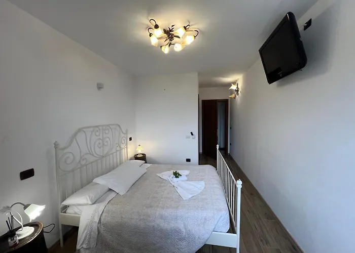 Bed and breakfast Raggiale 3*